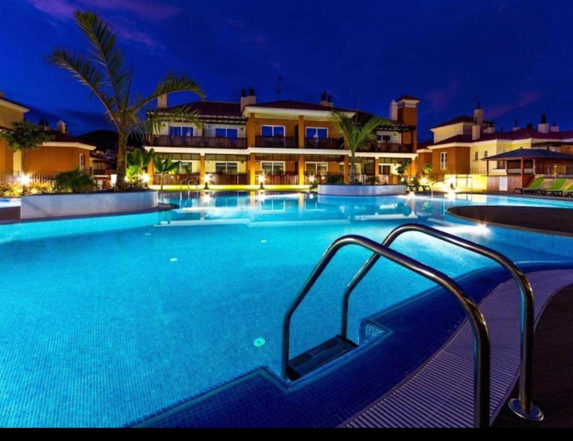 阿吉内金海滩Selena Luxury Monte Carrera公寓 外观 照片